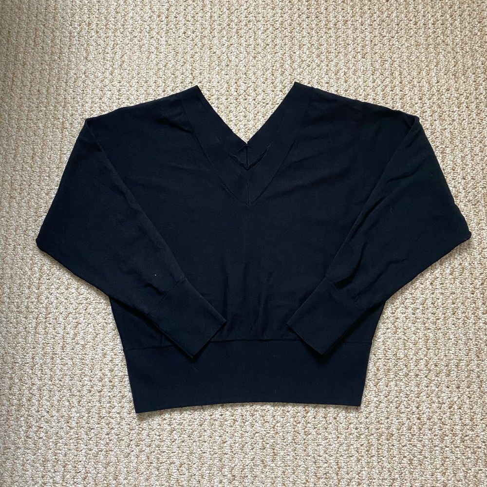 I.N.C INTERNATIONAL CONCEPTS | V-Neck Sweater Small - Picture 5 of 8
